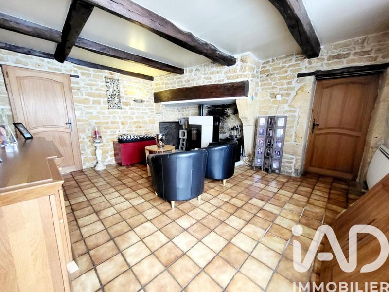 Maison - 220 m² - 7 pièces