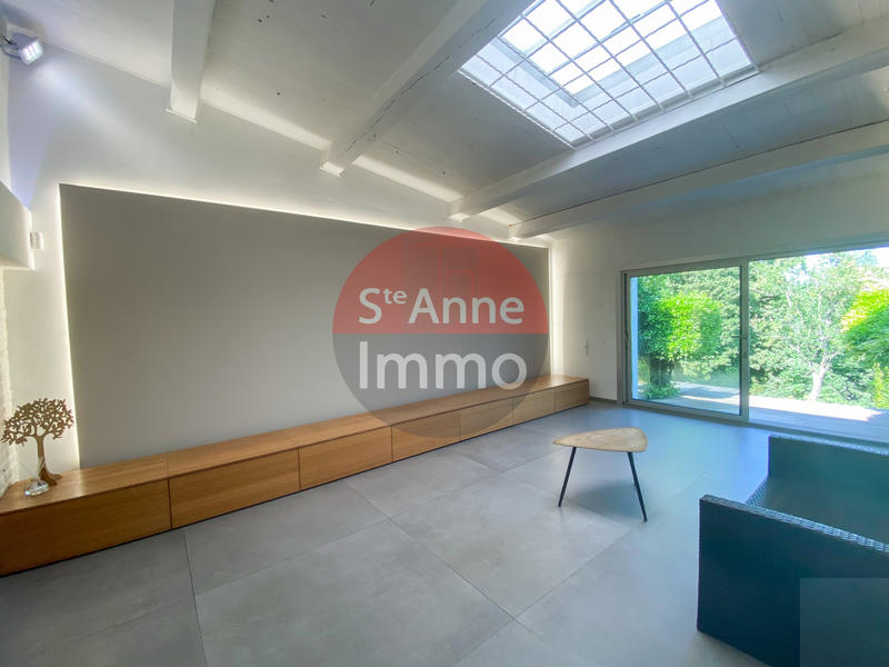 Maison - 197 m² - 7 pièces