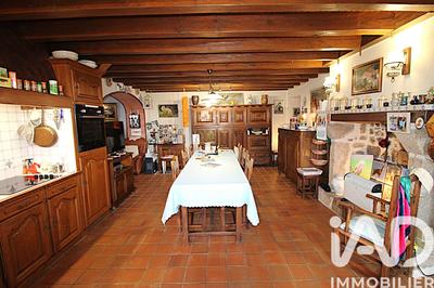 Maison de village - 180 m² - 9 pièces