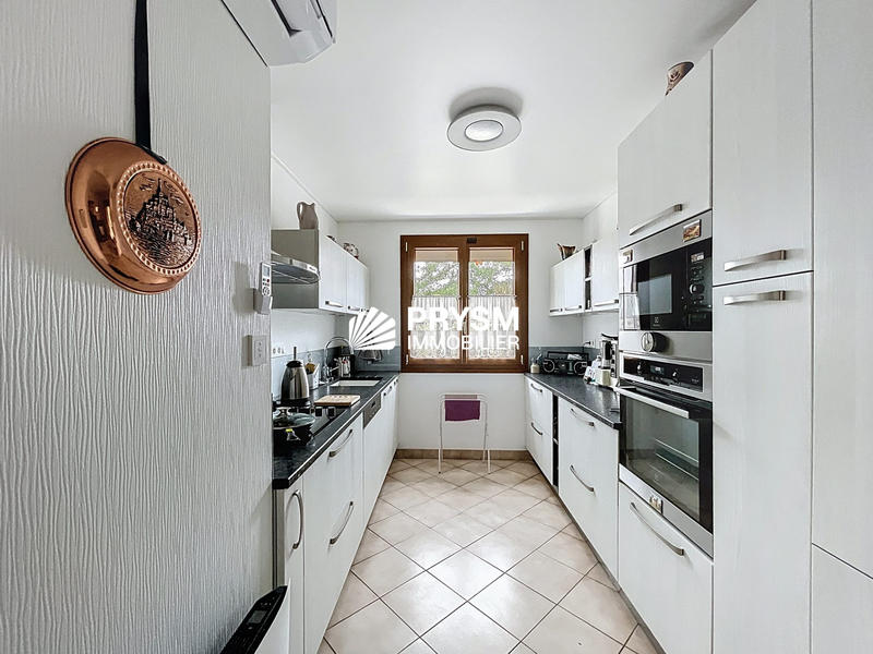 Maison traditionnelle - 80 m² - 4 pièces