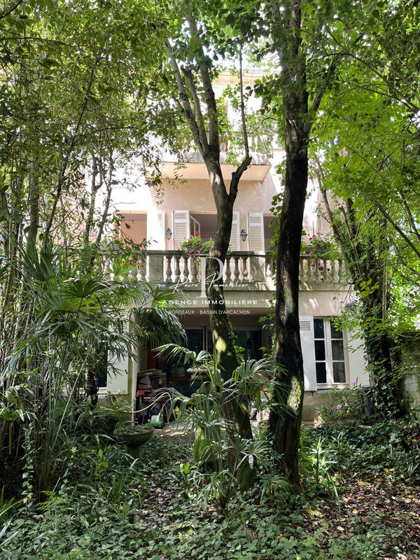 Maison - 200 m² - 4 pièces