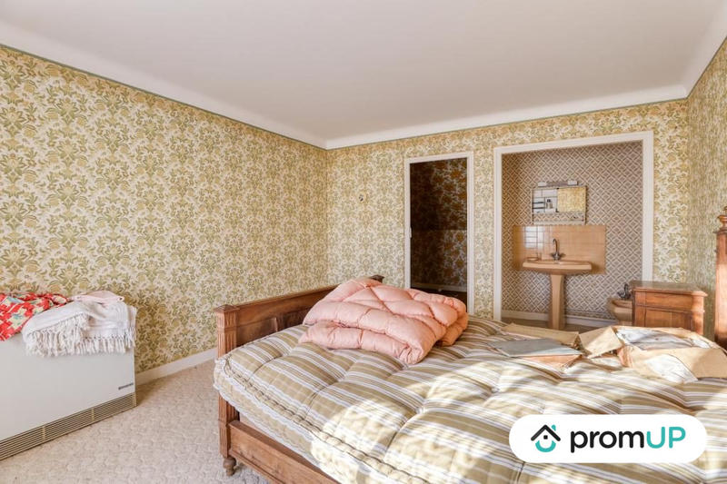 Maison - 110 m² - 4 pièces