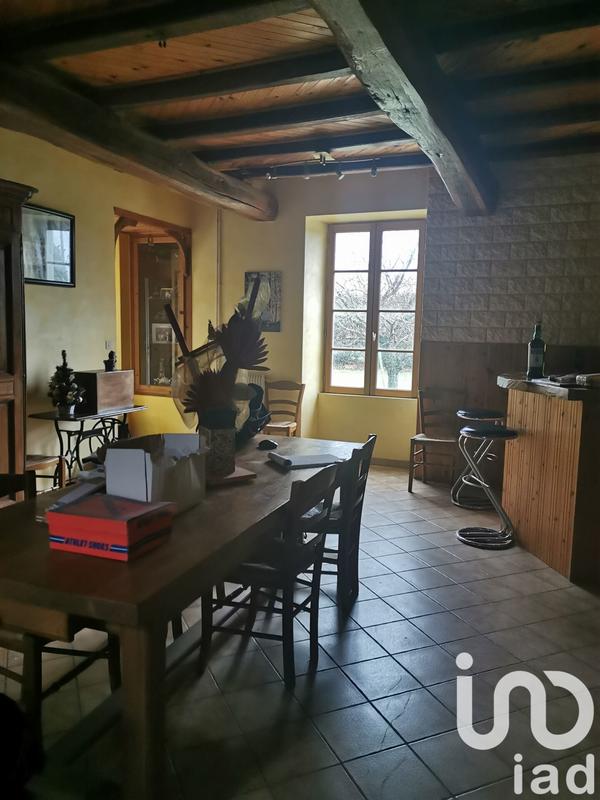 Maison - 212 m² - 5 pièces