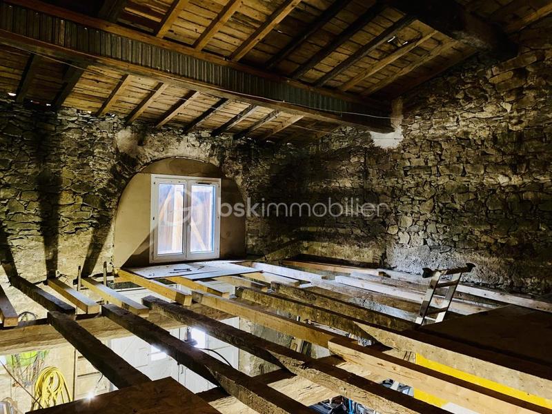 Maison de village - 140 m² - 4 pièces