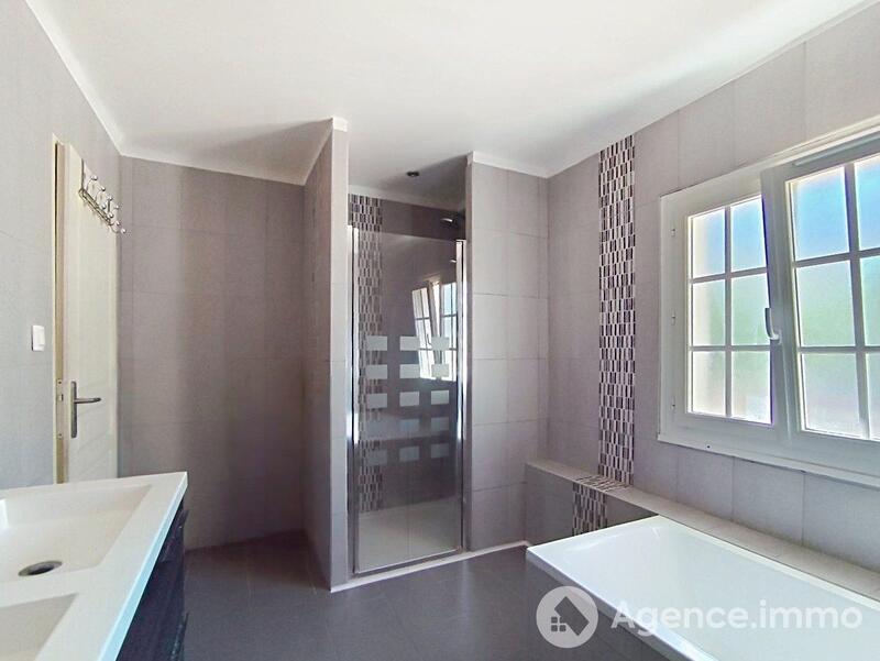 Maison - 168 m² - 7 pièces