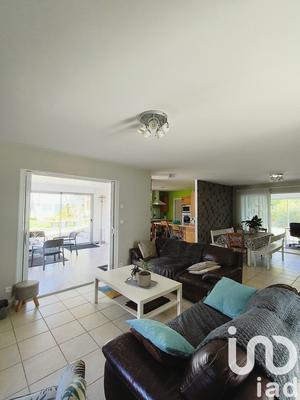 Maison - 170 m² - 8 pièces