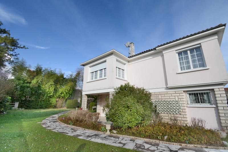 Maison - 162 m² - 5 pièces