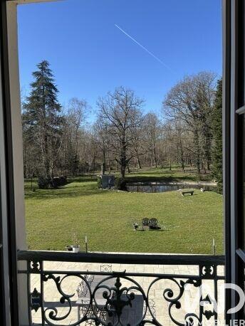 Maison - 455 m² - 10 pièces