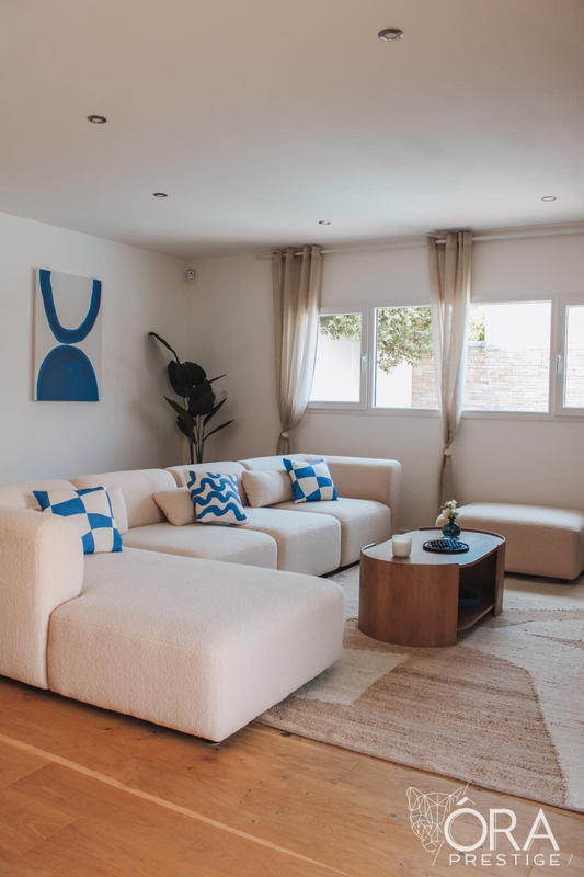 Maison traditionnelle - 187 m² - 5 pièces