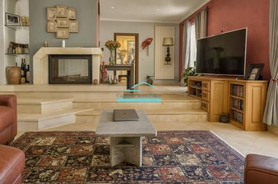 Villa - 280 m² - 9 pièces