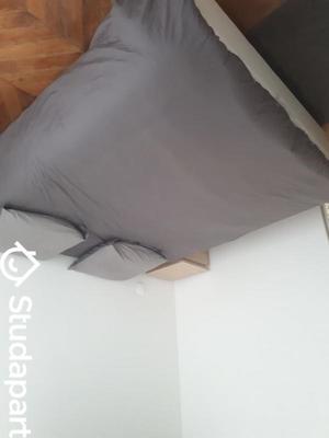 Chambre - 10 m² - 1 pièce