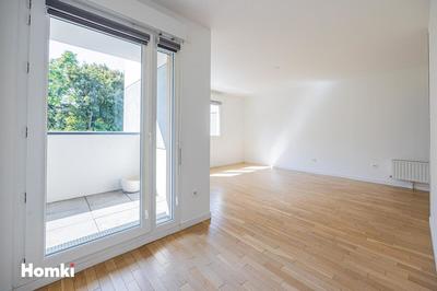 Appartement - 81 m² - 4 pièces