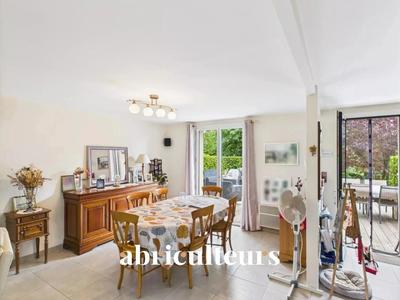 Appartement - 117 m² - 7 pièces