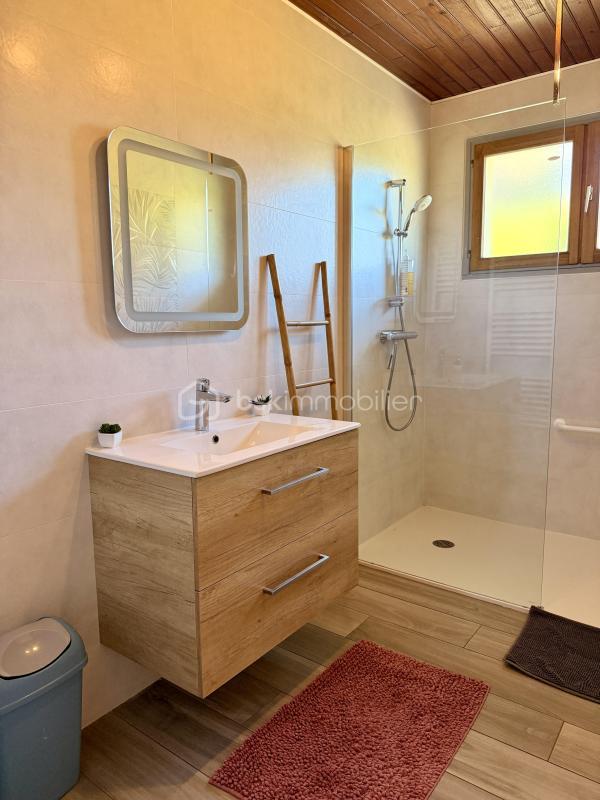 Maison - 121 m² - 5 pièces