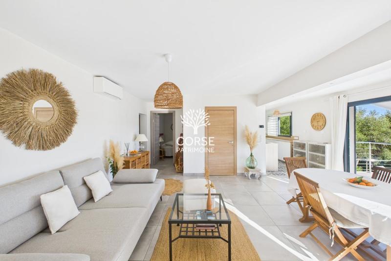 Villa - 95 m² - 4 pièces