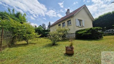 Maison - 90 m² - 3 pièces