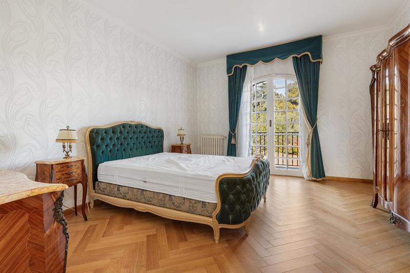 Maison d'architecte - 260 m² - 6 pièces