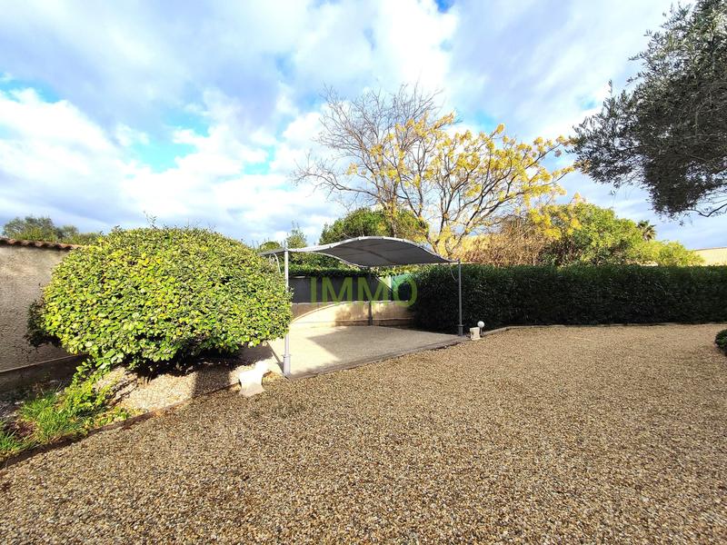 Maison - 238 m² - 8 pièces