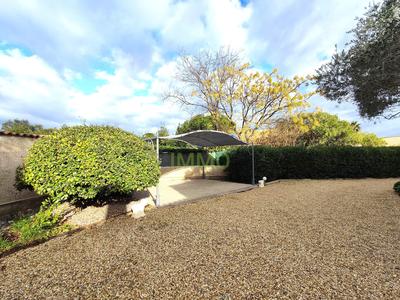 Maison - 238 m² - 8 pièces