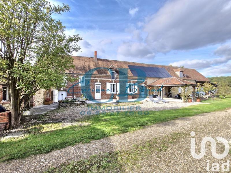 Maison - 214 m² - 9 pièces