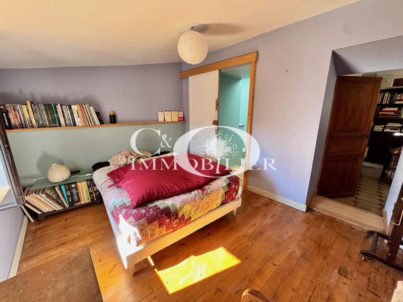 Maison - 322 m² - 10 pièces