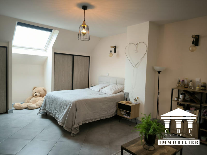 Villa - 225 m² - 8 pièces