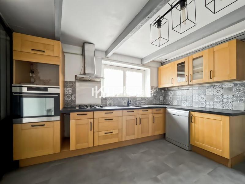 Maison - 165 m² - 5 pièces