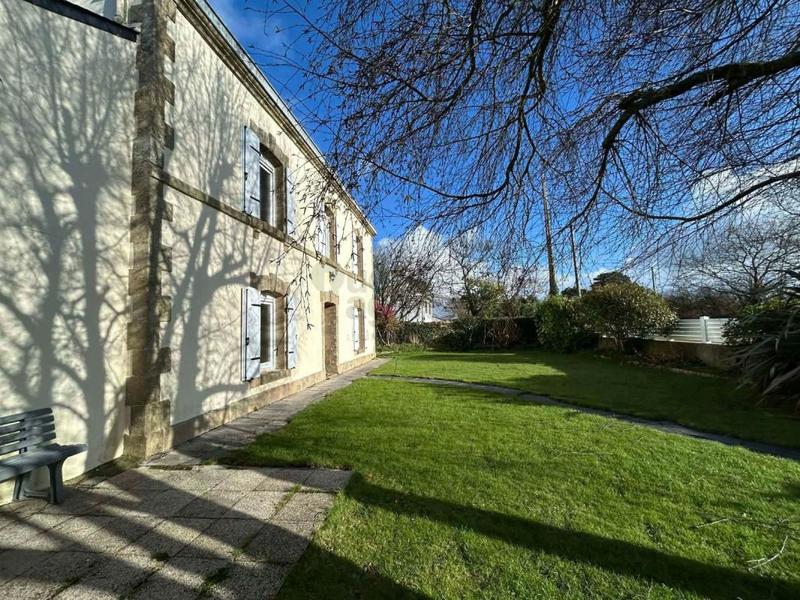 Maison - 183 m² - 7 pièces