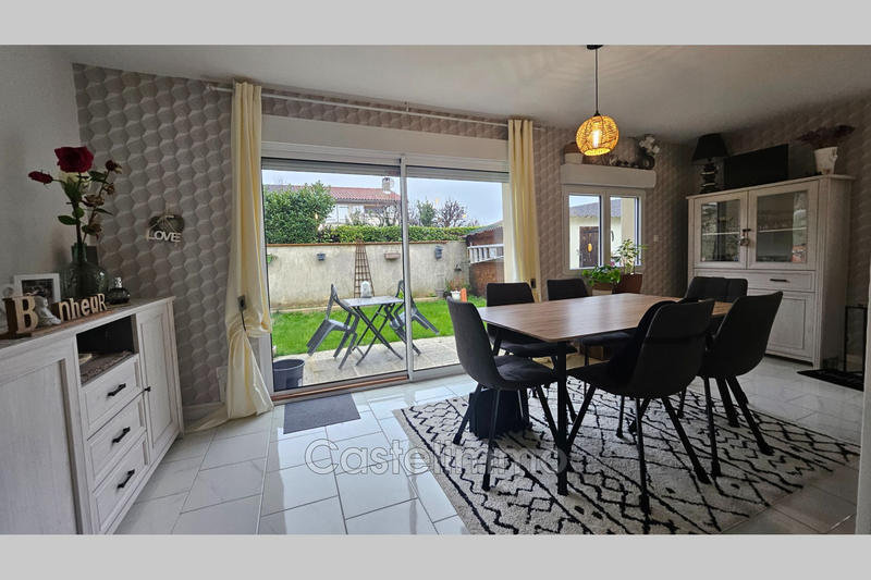 Maison - 95 m² - 4 pièces