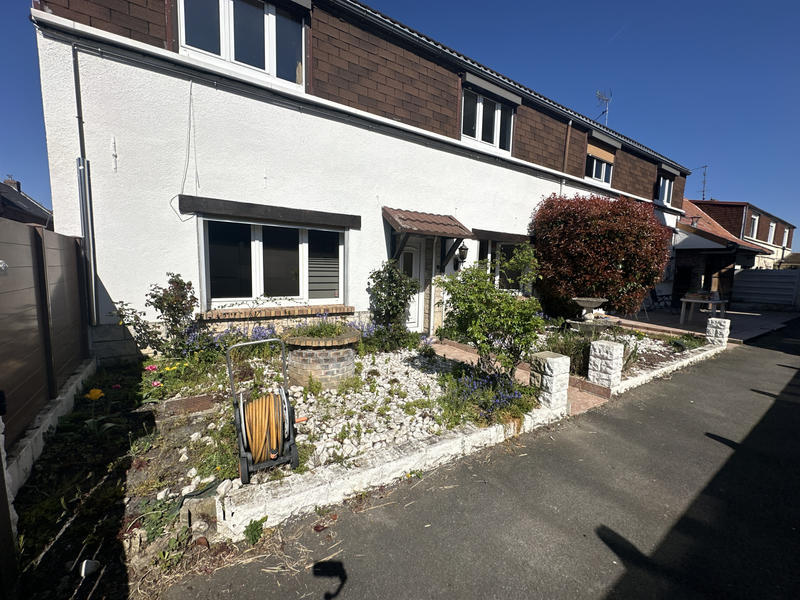 Maison - 100 m² - 6 pièces