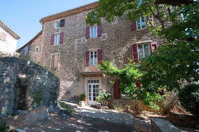 Mas - 485 m² - 12 pièces