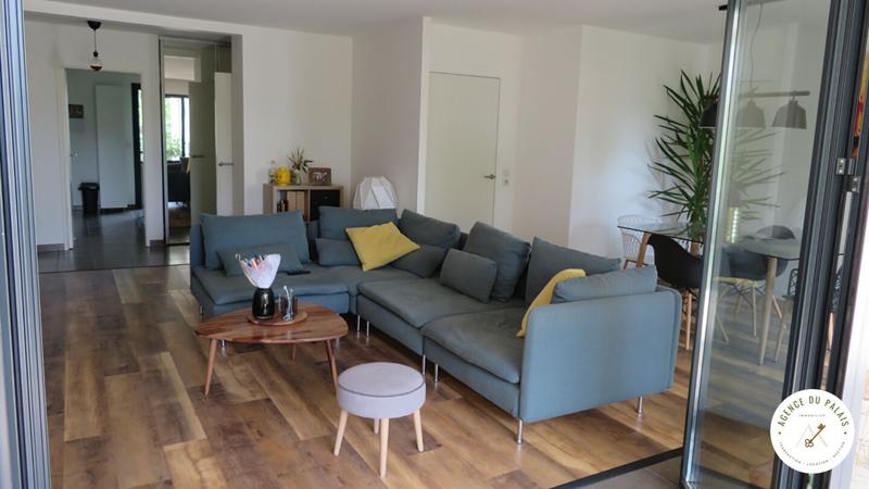 Appartement - 90 m² - 3 pièces