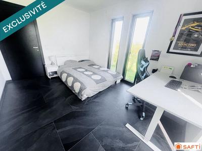 Maison - 220 m² - 6 pièces