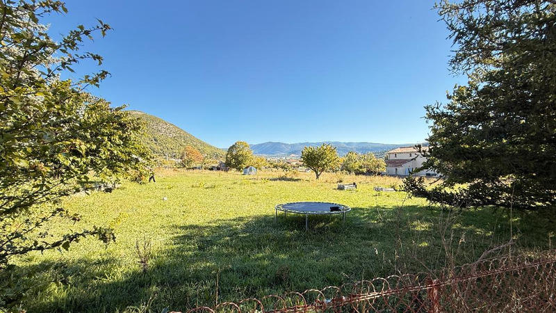 Terrain constructible - 8 085 m²