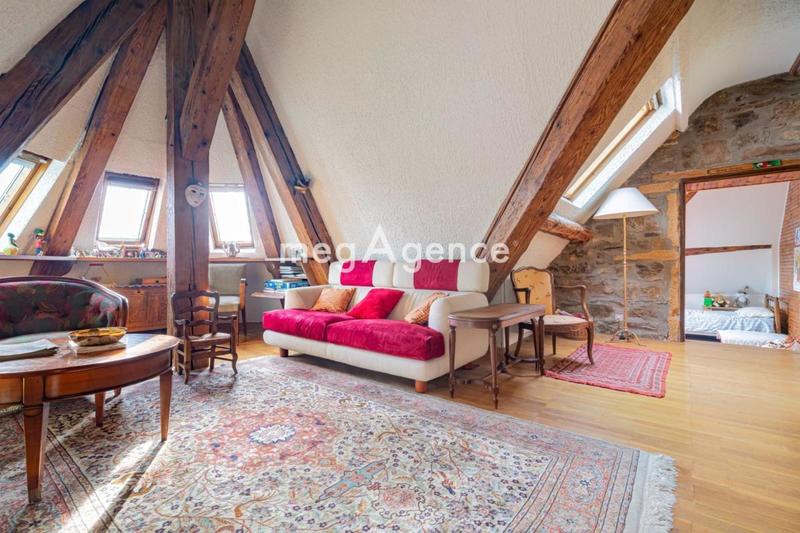 Appartement - 199 m² - 5 pièces