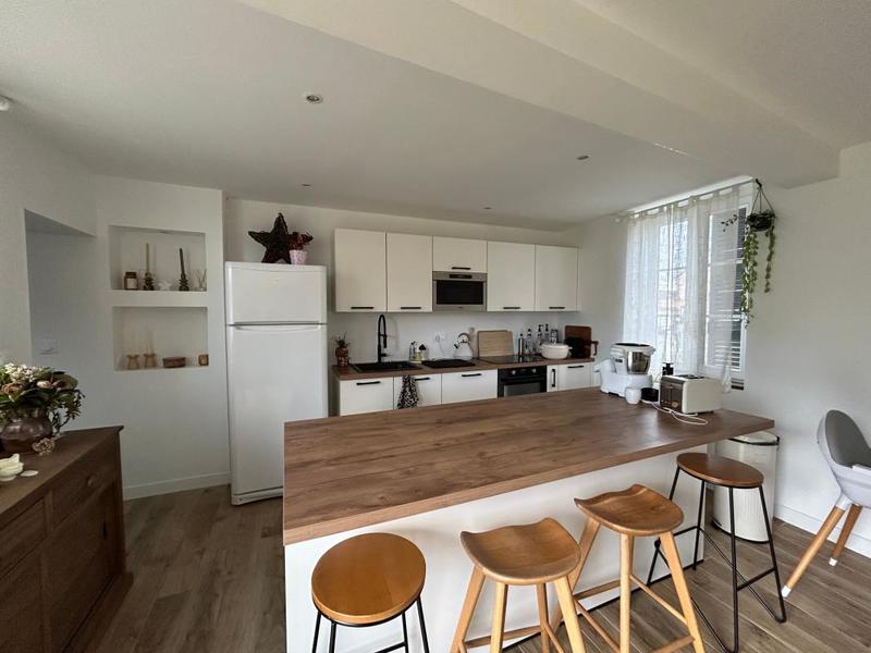 Maison - 92 m² - 4 pièces