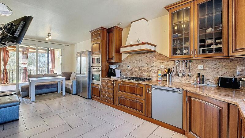 Maison - 160 m² - 6 pièces