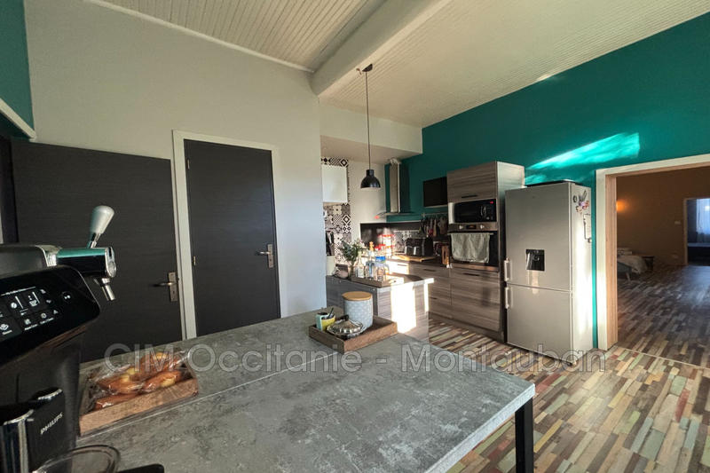 Maison - 650 m² - 4 pièces