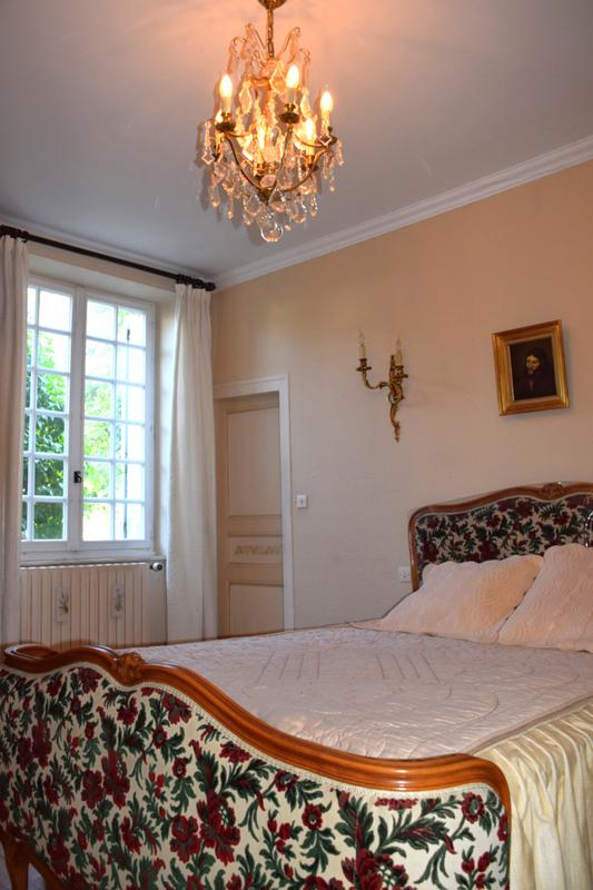 Propriété - 308 m² - 13 pièces