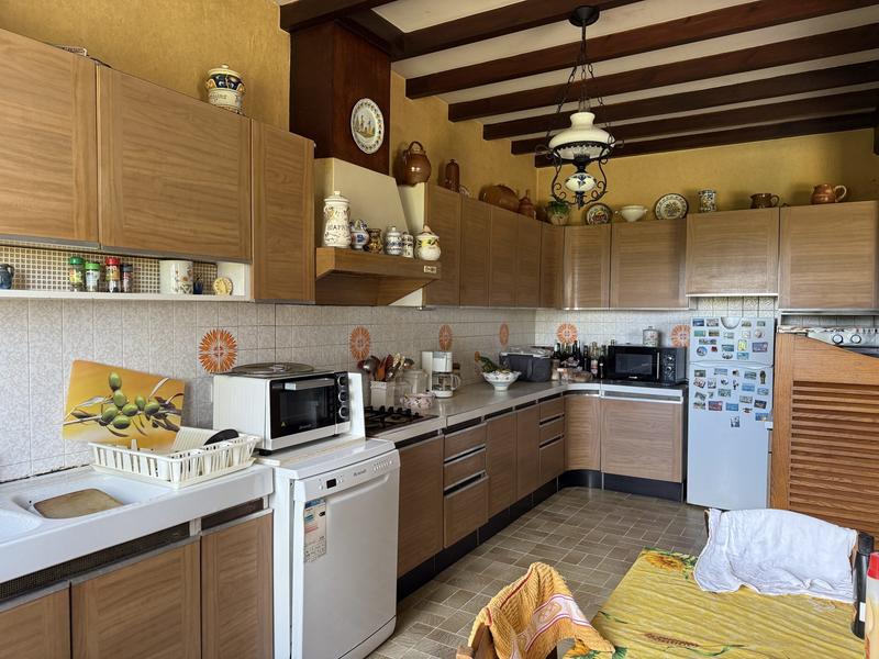 Maison - 338 m² - 11 pièces