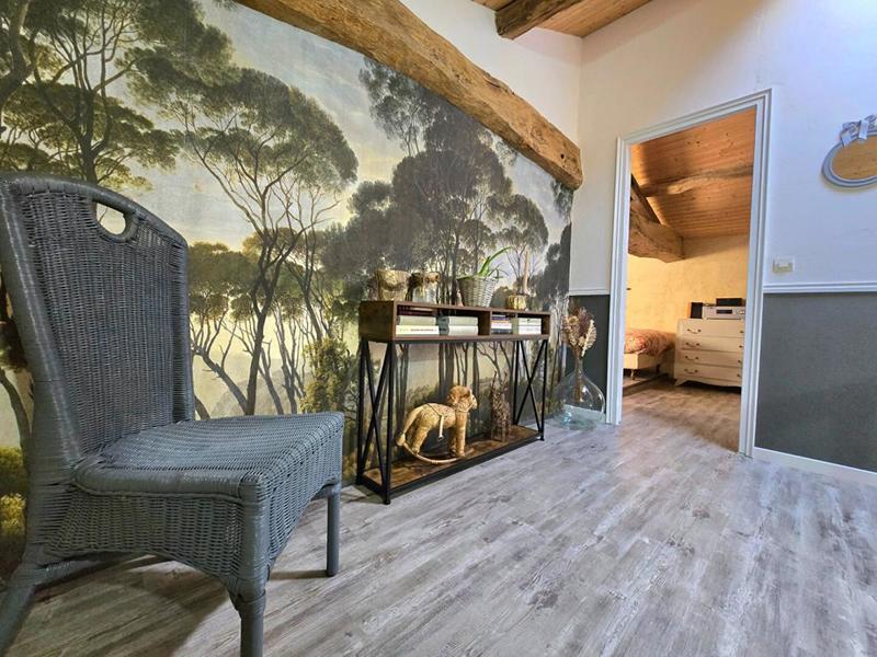 Maison - 312 m² - 7 pièces