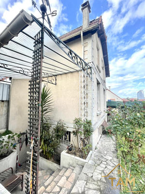 Maison - 80 m² - 4 pièces