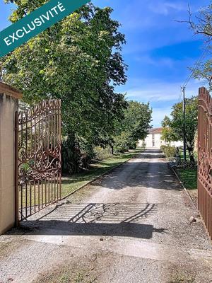 Maison de maîtres - 410 m² - 11 pièces