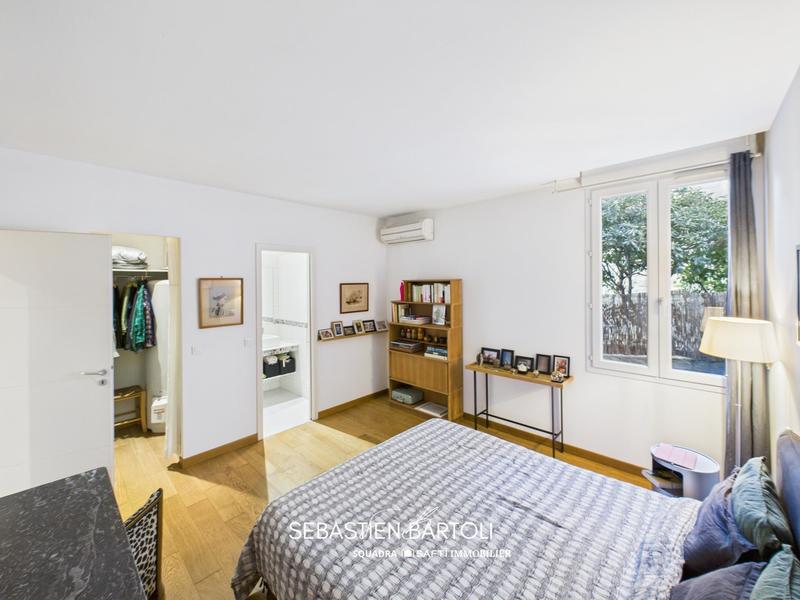 Appartement - 93 m² - 5 pièces