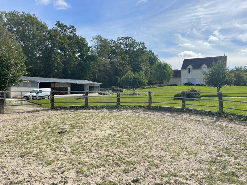 Maison - 230 m² - 6 pièces