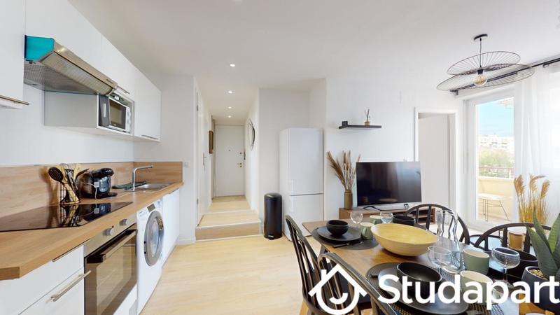 Chambre - 9 m² - 1 pièce