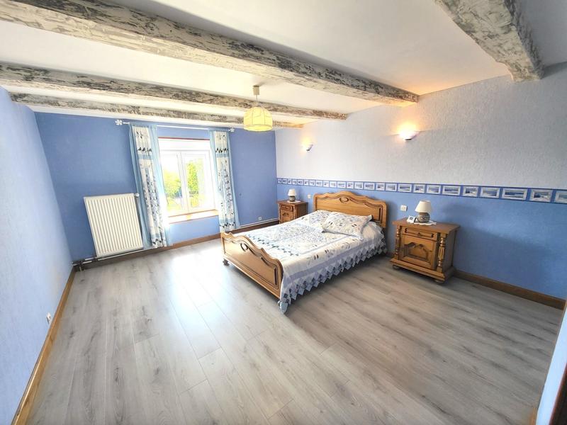 Maison - 267 m² - 8 pièces