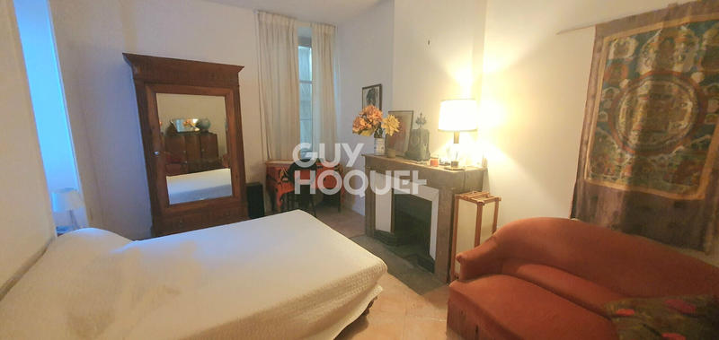 Maison - 260 m² - 7 pièces