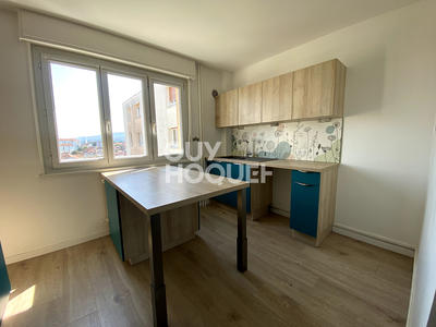 Appartement - 94 m² - 5 pièces