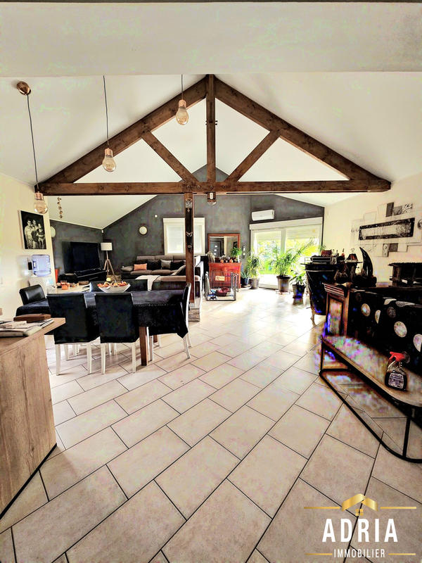 Maison - 162 m² - 7 pièces